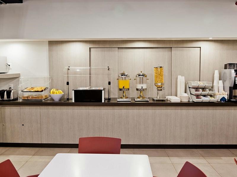 Hotel City Express Junior By Marriott Aeropuerto 3*